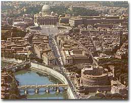 Visione aerea dell'area tra Castel Sant'Angelo (in basso) e San Pietro; in primo piano, Ponte Sant'angelo, gi Ponte Elio
