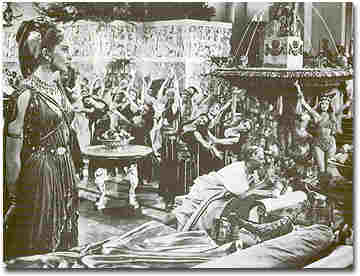 Una scena del film "Quo Vadis?", di Mervyn Le Roy (1951): Lycia/Deborah Kerr  assiste ad un'orgia nel palazzo di Nerone