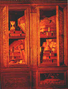 FRANCESCO DI GIORGIO MARTINI-BACCIO PONTELLI, Tarsie lignee con armadio di libri aperto, 1460 circa (Urbino, Palazzo Ducale, Studiolo del duca)
